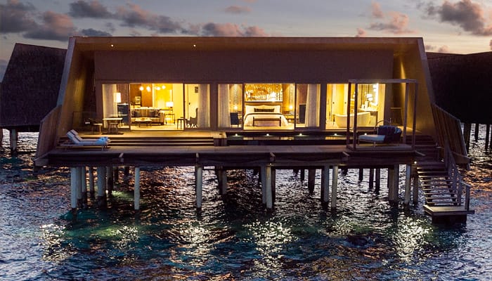 The St Regis Maldives Vommuli Resort suite