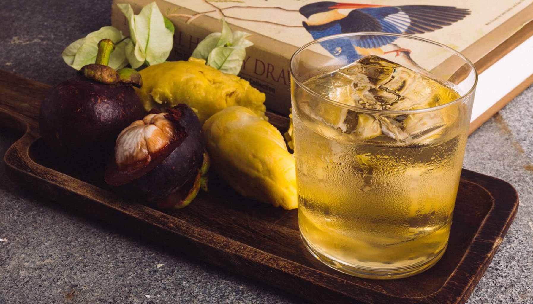 Bars in Singapore, local cocktails