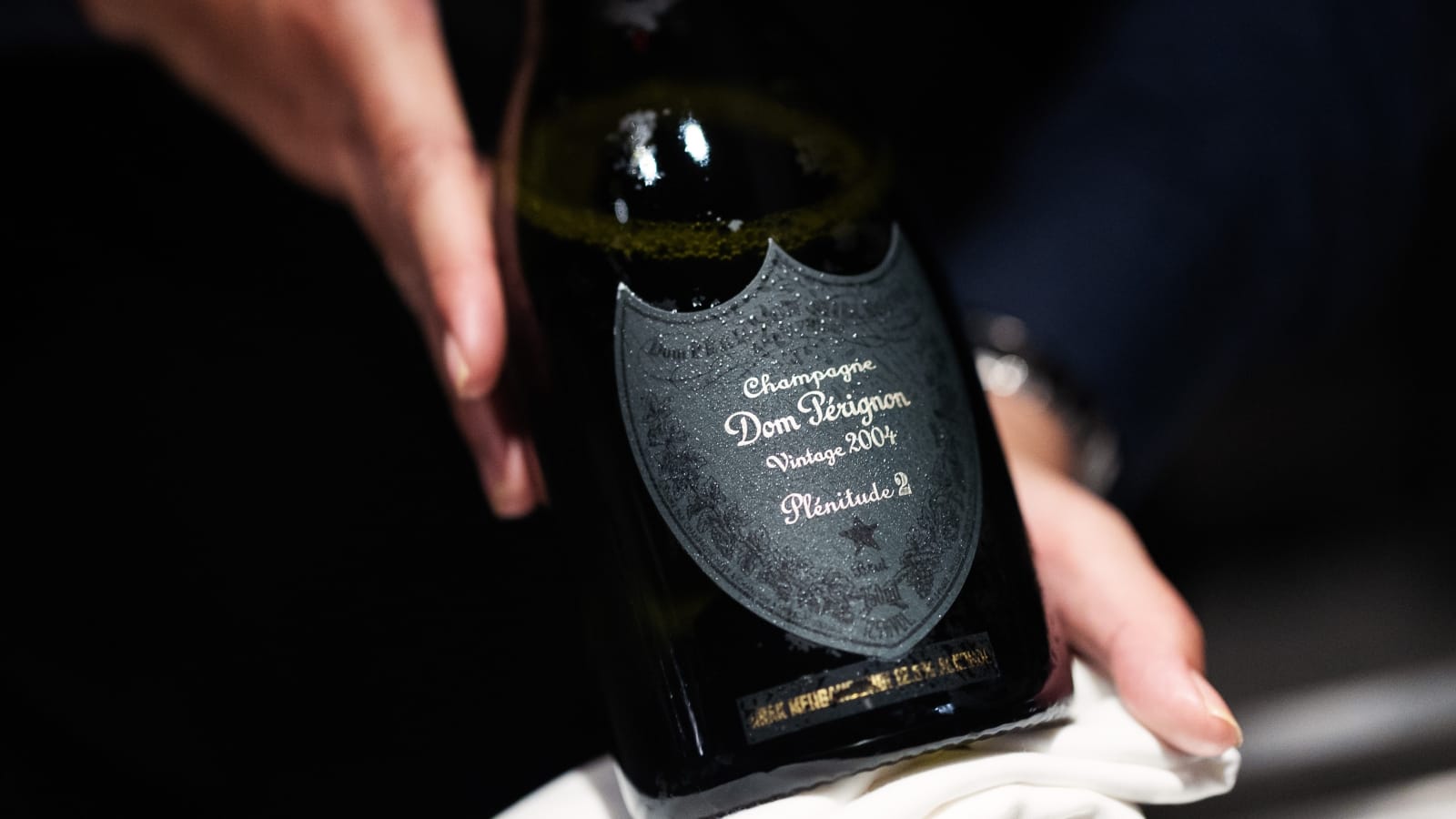FEAT_Savour-Dom-Perignon- FEAT_Savour-Dom-Perignon-