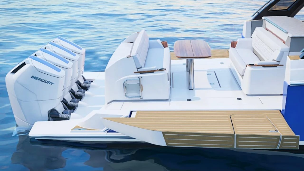 FEAT_Tiara-Yacht-002.jpg?strip