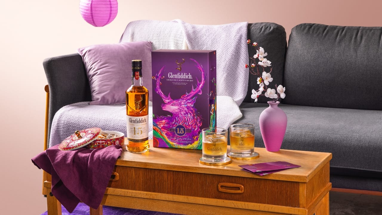 Rich sherry oak and warm spices unfold in the purple-cased 15 Year Old, a testament to Solera craftsmanship.