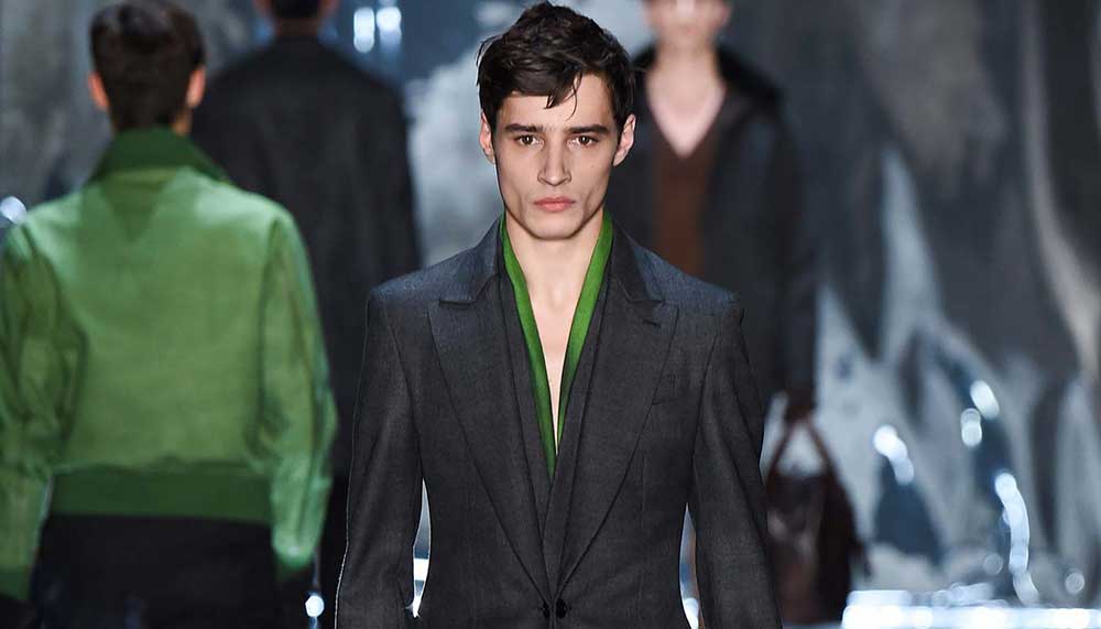 featlapel_peak